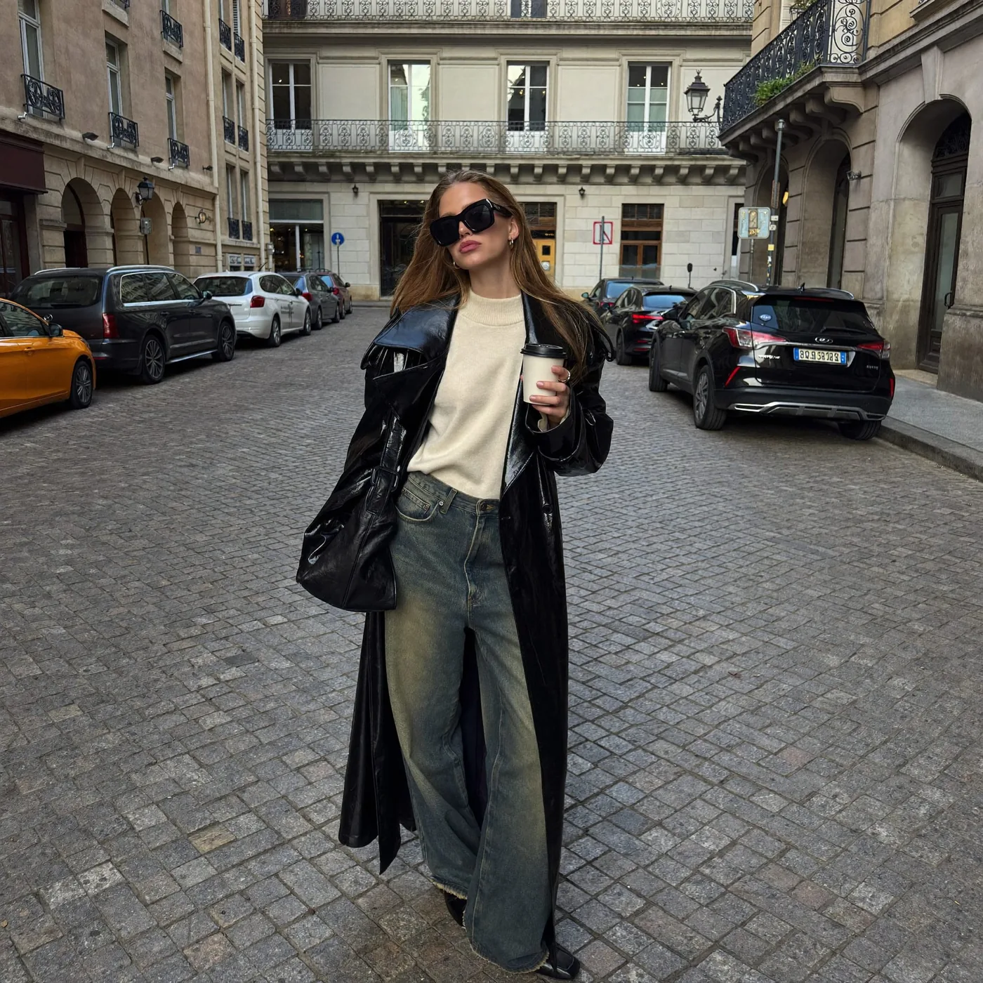Woman wearing Buneri bikerjacke damen style 2