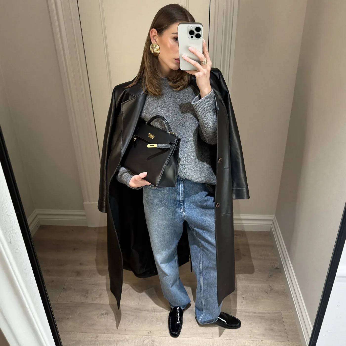 Woman wearing Buneri autumn outfit leather jacket 11