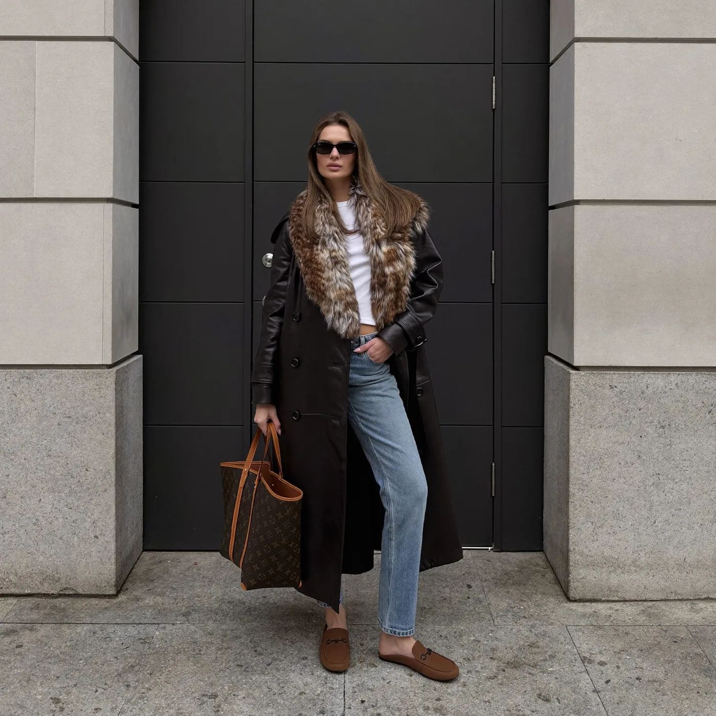Woman wearing Buneri chic leather jacket look 16