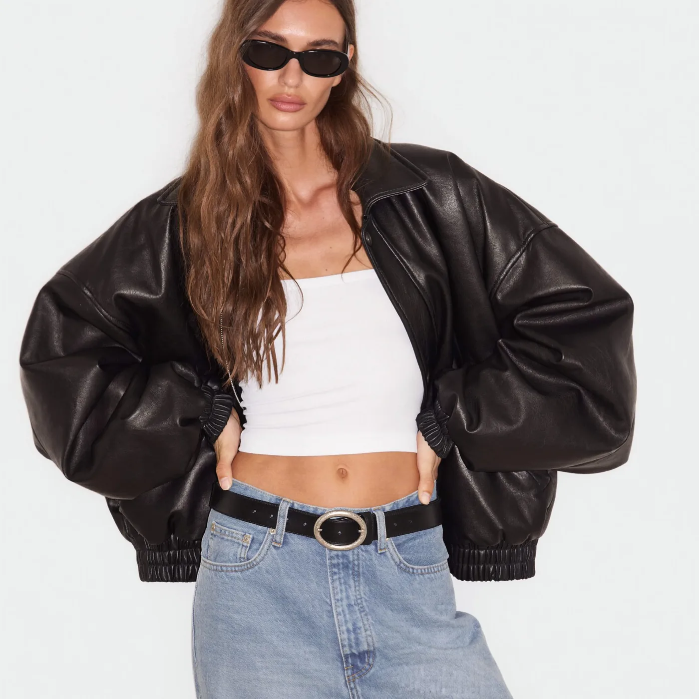 Woman wearing Buneri style motard femme chic 12