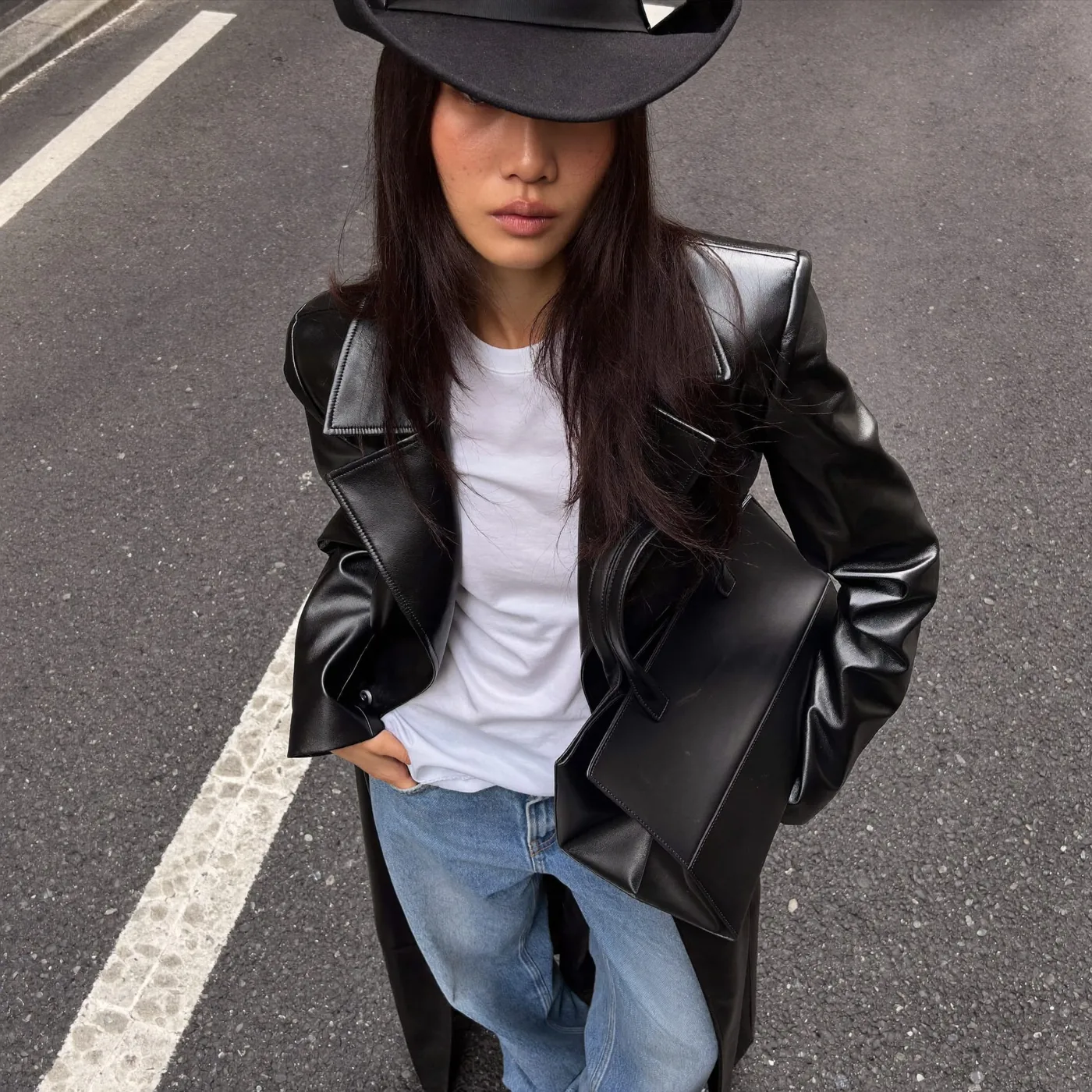 Woman wearing Buneri tendance veste en cuir femme 23