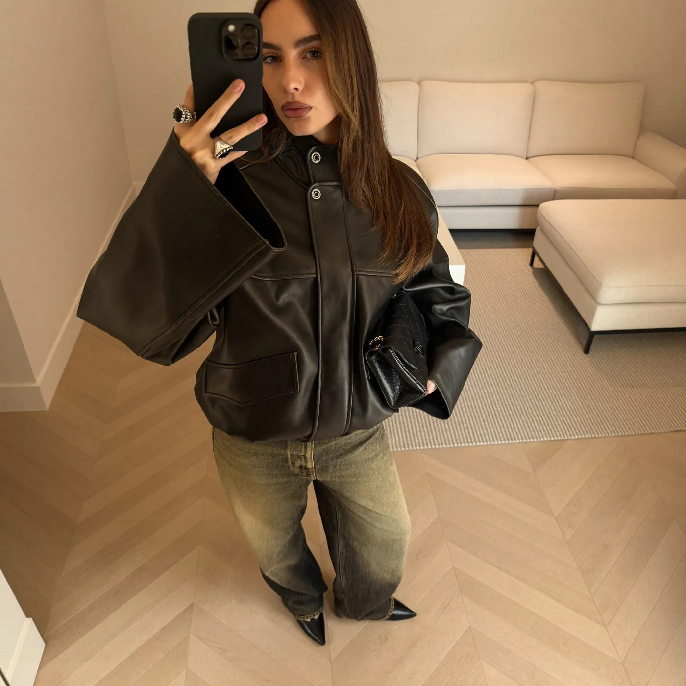 Woman wearing Buneri noi borkabat stilus 22