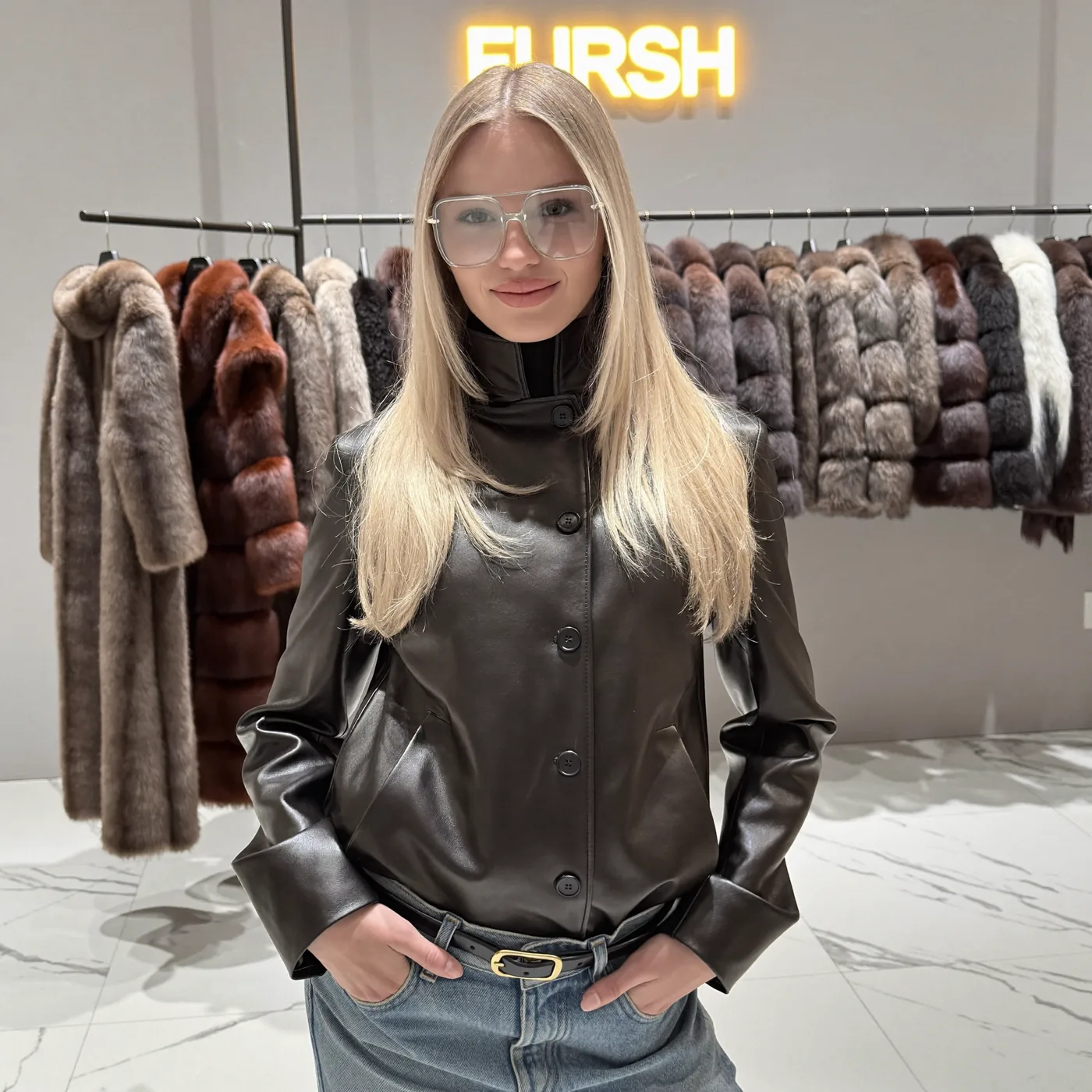Woman wearing Buneri giacca motociclista aesthetic 5