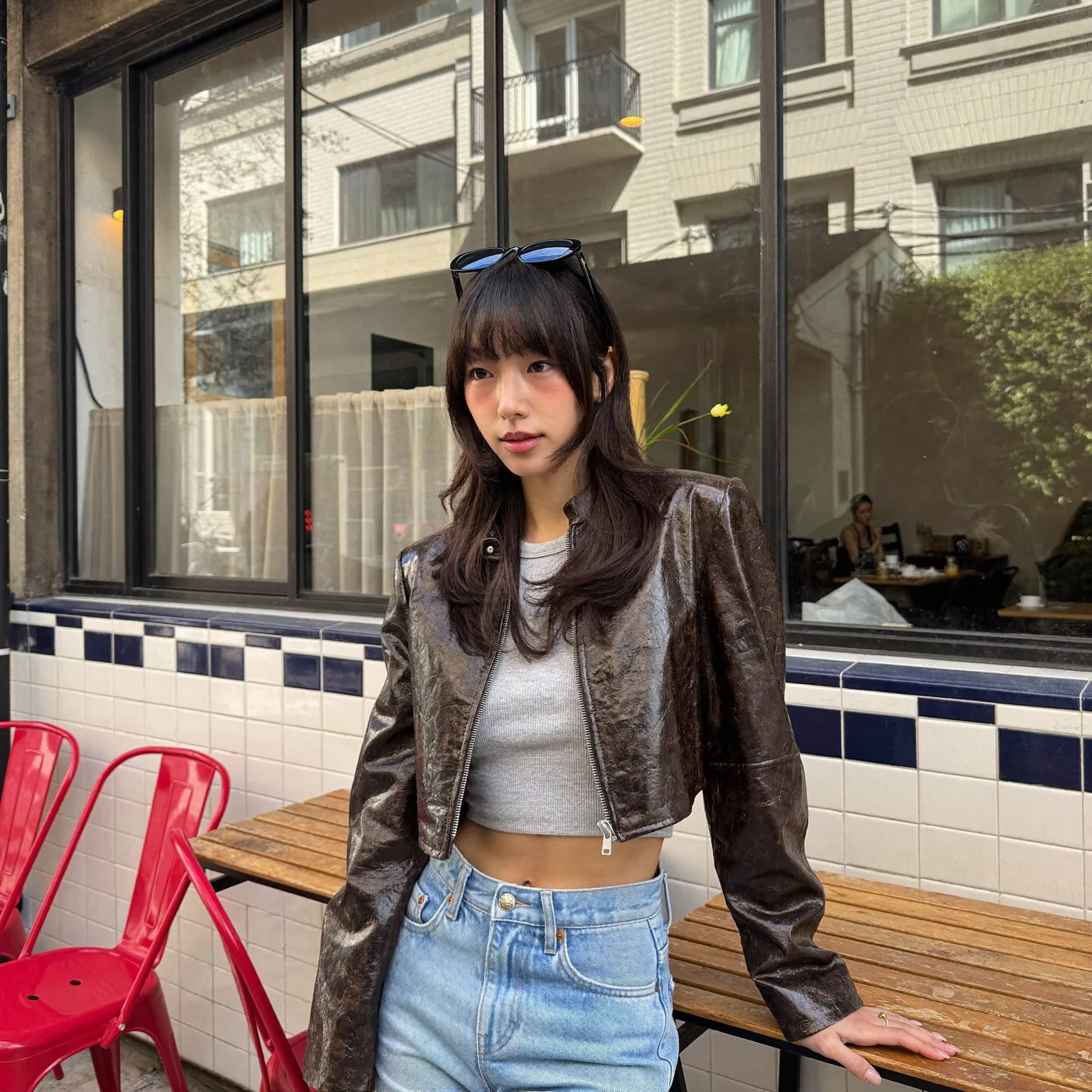 Woman wearing Buneri outfit giacca di pelle donna 16