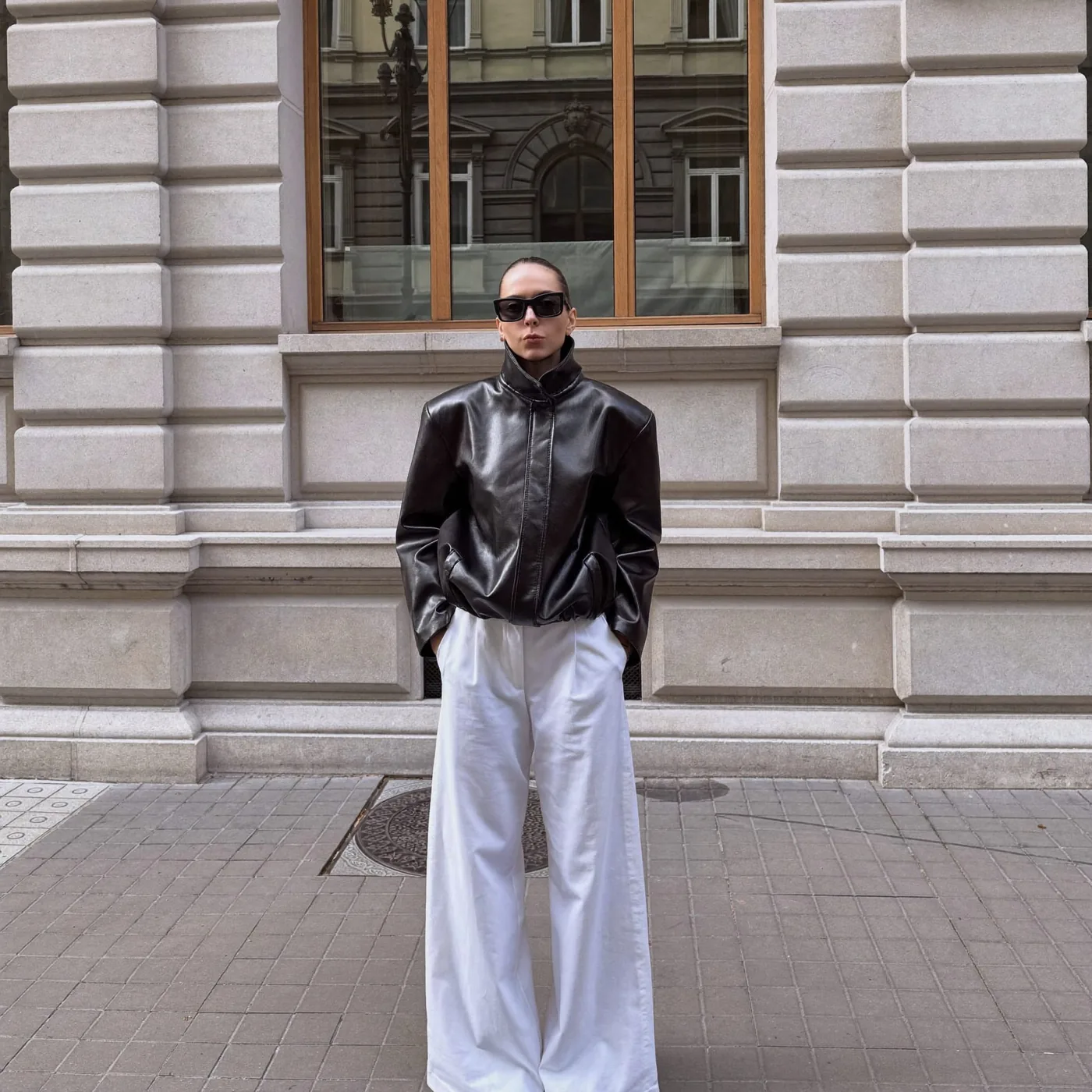 Woman wearing Buneri kurtka skorzana damska stylizacje 6